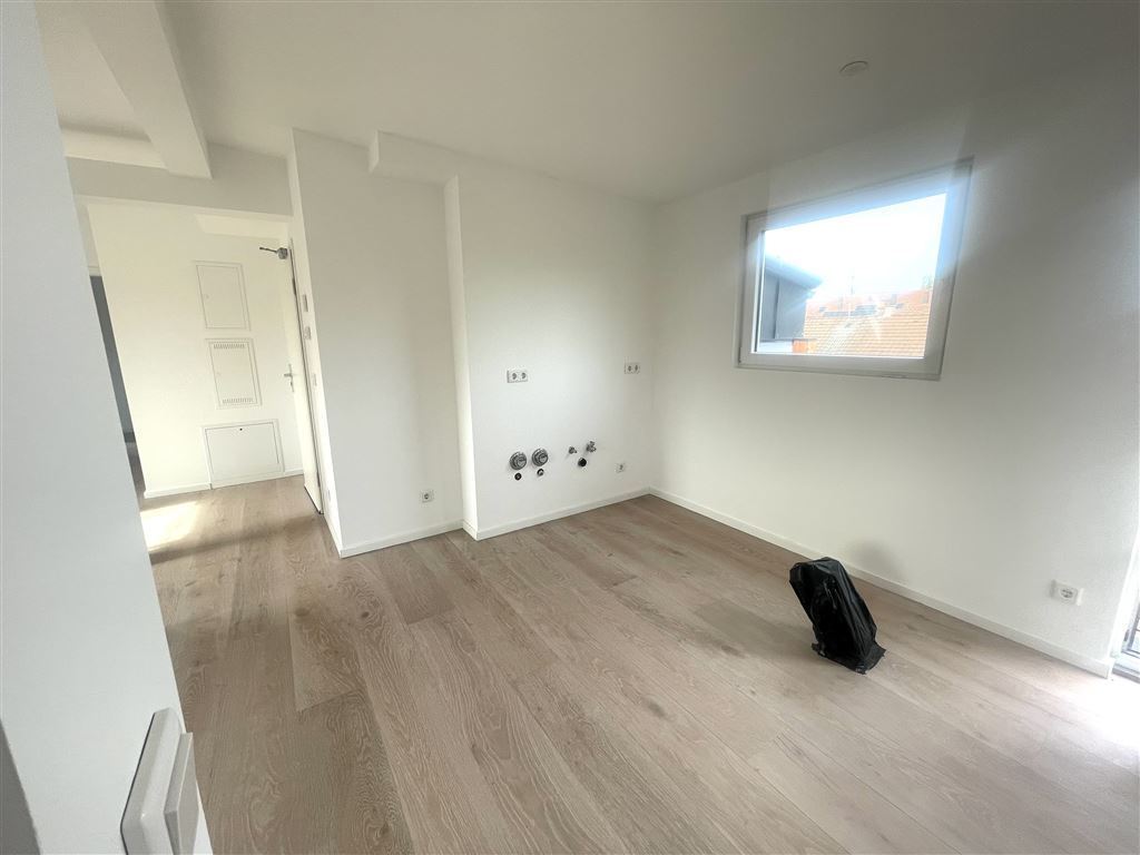 Elegante hochwertige Dachgeschosswohnung mit 2 großen Balkonen
