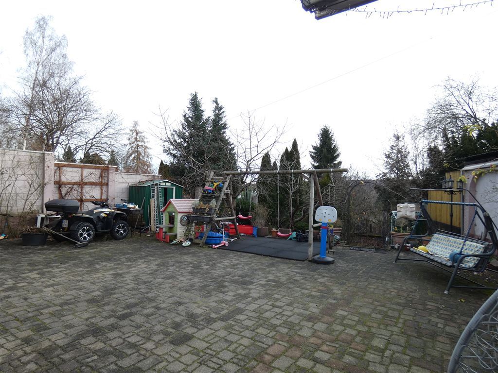Lukratives, teils schön renoviertes 5 Parteien Haus in zentraler Lage