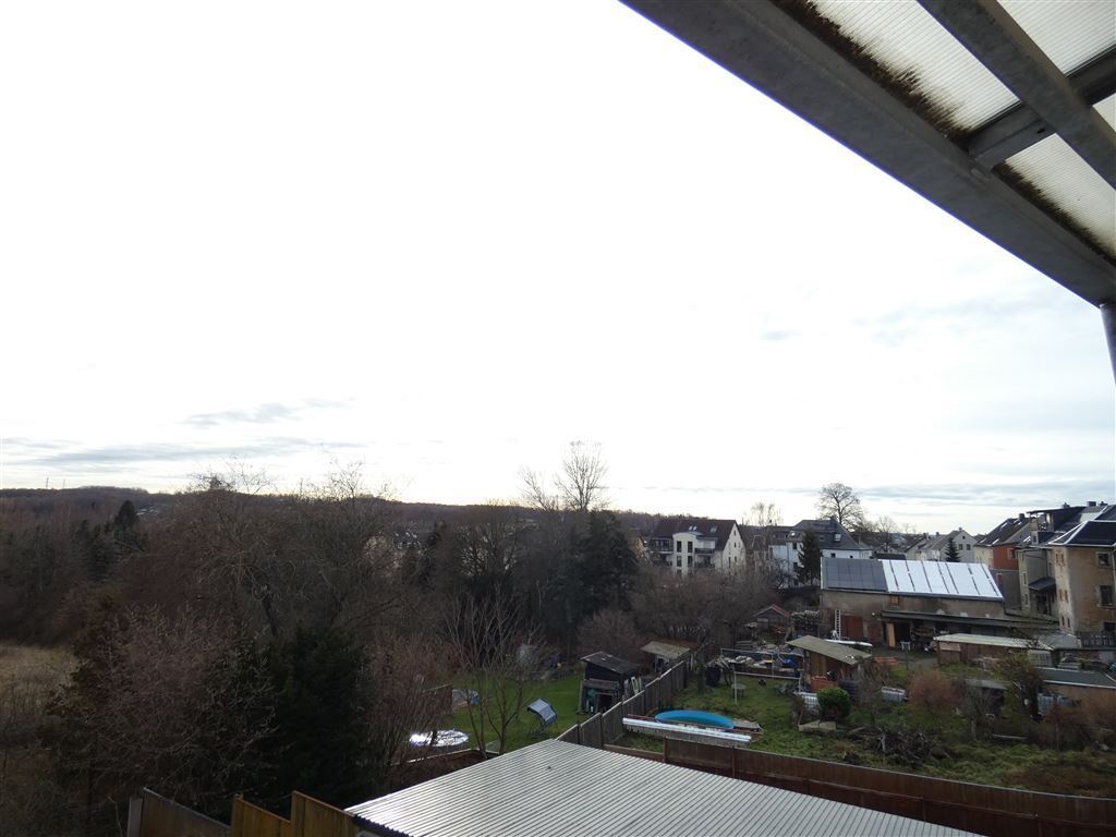 Lukratives, teils schön renoviertes 5 Parteien Haus in zentraler Lage