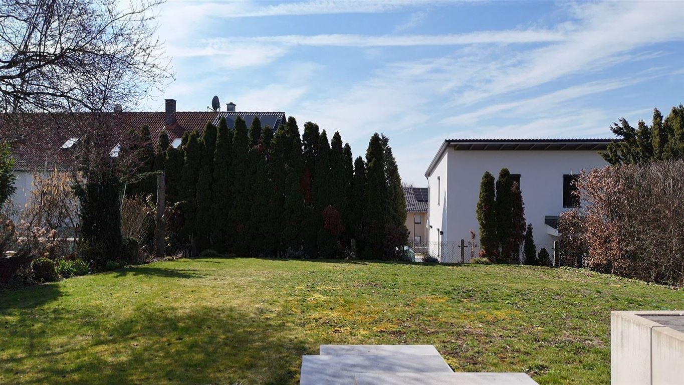 Freistehendes Einfamilienhaus mit Gartentraum in Top Wohnadresse!
Gehobene Ausstattung.