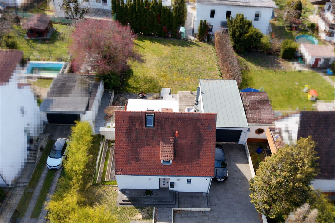 Freistehendes Einfamilienhaus mit Gartentraum in Top Wohnadresse!
Gehobene Ausstattung.