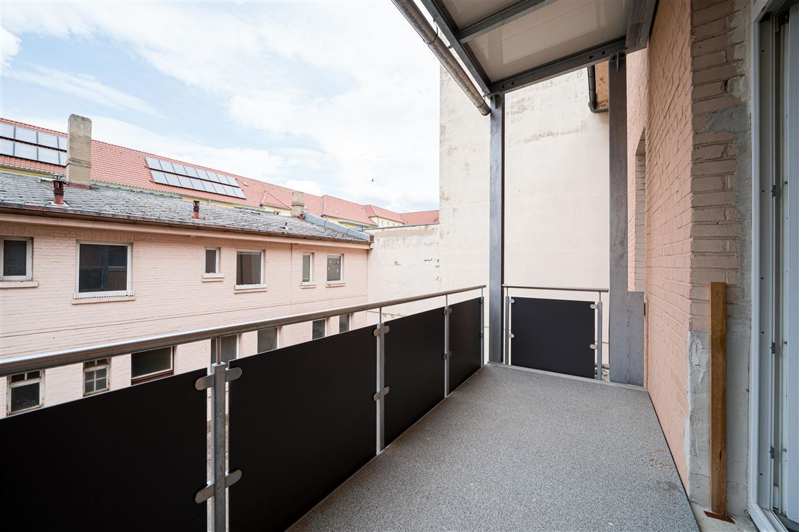 Super geschnittene 5,5-Zimmer Wohnung mit Balkon | Top-Zustand