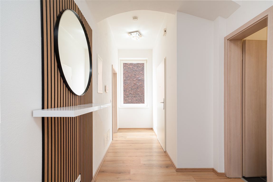 Super geschnittene 5,5-Zimmer Wohnung mit Balkon | Top-Zustand