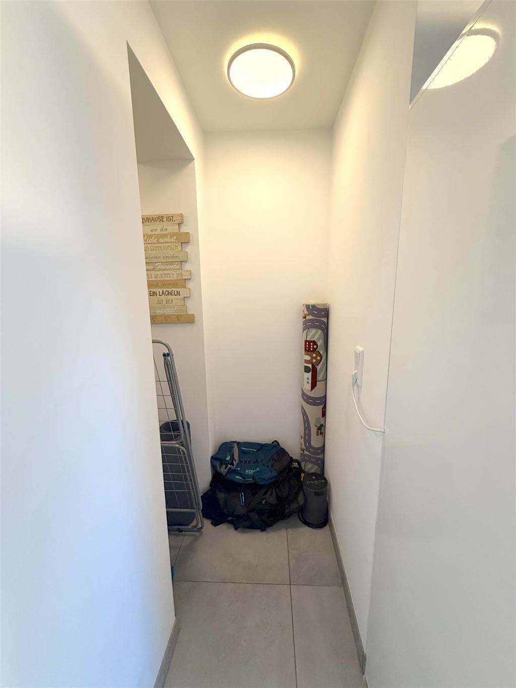 Top geschnittene 2-Zimmer-Dachgeschosswohnung mit Balkon in Burgthann-Mimberg