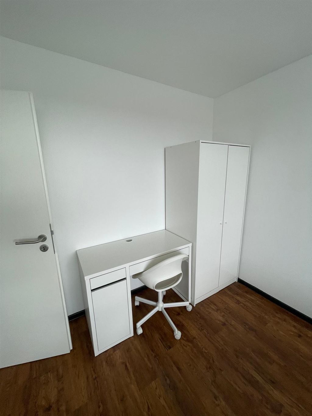 Möbliertes Zimmer in 4er WG | Einbauküche zur Mitbenutzung